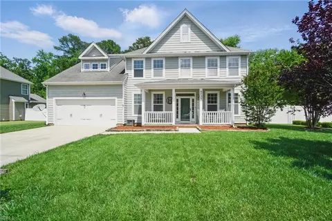 4725 Lake Shore Dr, Chesapeake, VA 23321