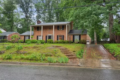 122 Archer Rd, Newport News, VA 23606