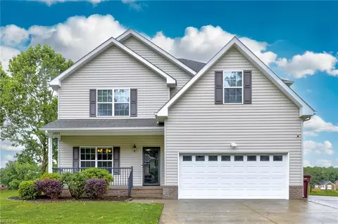 3925 Grand Isle Dr, Chesapeake, VA 23323