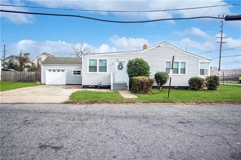 3212 Glasgow St, Portsmouth, VA 23707