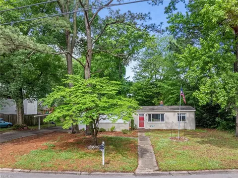 4329 Fontana Ave, Chesapeake, VA 23325