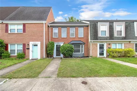 3321 Weeping Willow Ln, Virginia Beach, VA 23453