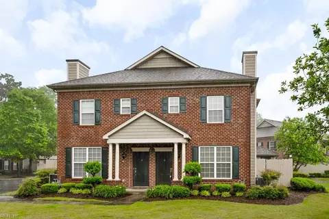5269 Elston Ln, Virginia Beach, VA 23455