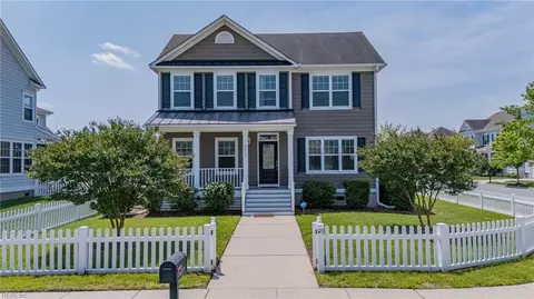 3217 Meanley Dr, Chesapeake, VA 23323
