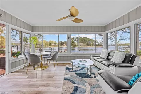 3525 N Crestline Dr, Virginia Beach, VA 23464