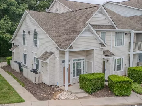 837 Whistling Swan Dr, Virginia Beach, VA 23464