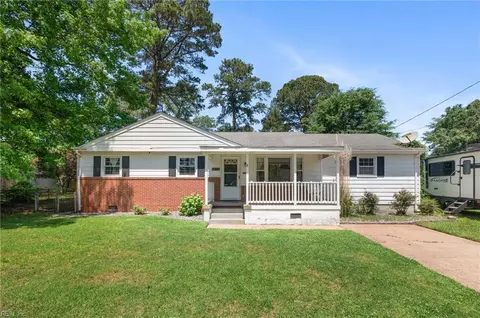 504 Amster Ln, Chesapeake, VA 23323
