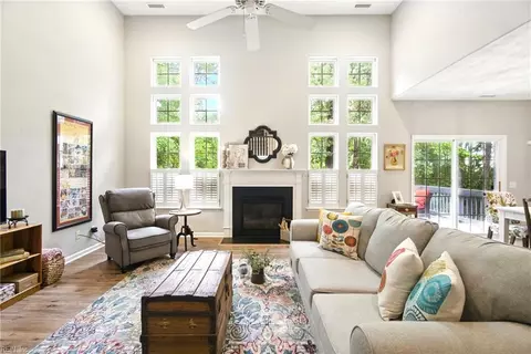 913 Overlook Ter, Carrollton, VA 23314