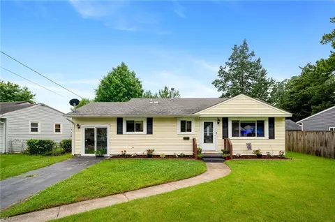 1405 Gabriel Dr, Norfolk, VA 23502