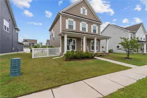 954 Olmstead St, Chesapeake, VA 23323