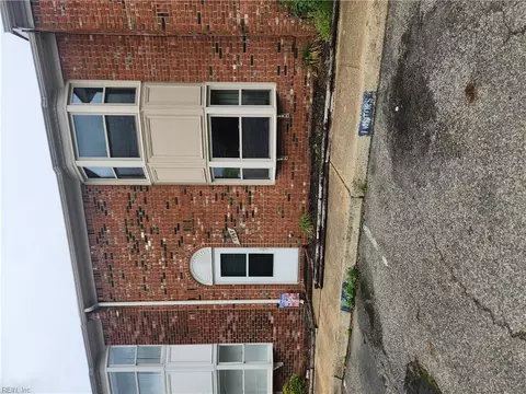 1967 Darnell Dr, Virginia Beach, VA 23455