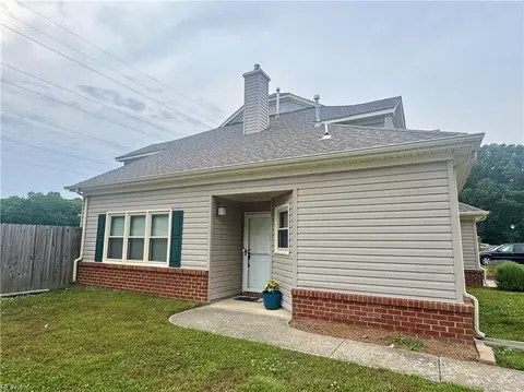 101 Monarch Glade, Yorktown, VA 23692