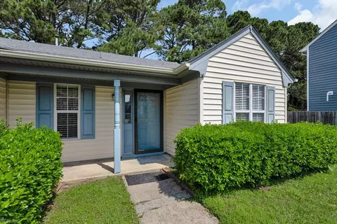 1096 Valencia Ct, Virginia Beach, VA 23454