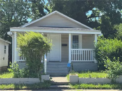 1122 37th St, Newport News, VA 23607