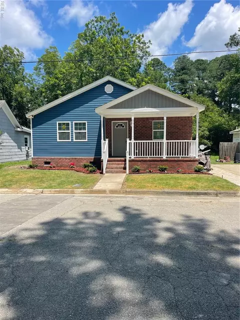 712 Norfleet St, Franklin, VA 23851