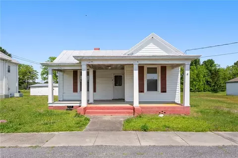 16 B Ave, Windsor, VA 23487