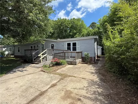 1224 Old Clubhouse Rd, Virginia Beach, VA 23453