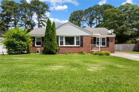 2212 Wildwood Rd, Chesapeake, VA 23323