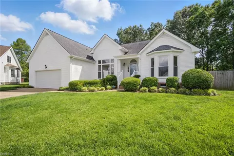 3877 Larchwood Dr, Virginia Beach, VA 23456