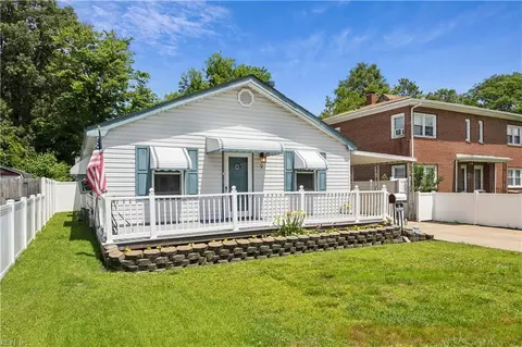 9 Oakcrest St, Portsmouth, VA 23702