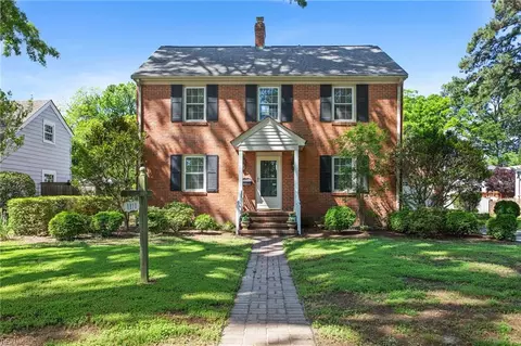 9913 River Rd, Newport News, VA 23601