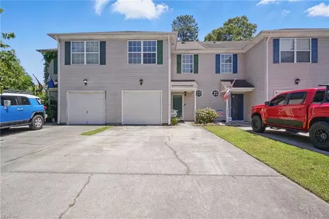 610 Barberton Dr, Virginia Beach, VA 23451