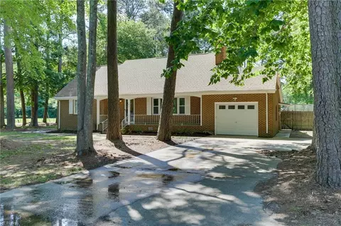 107 S Maple Rd, Yorktown, VA 23693