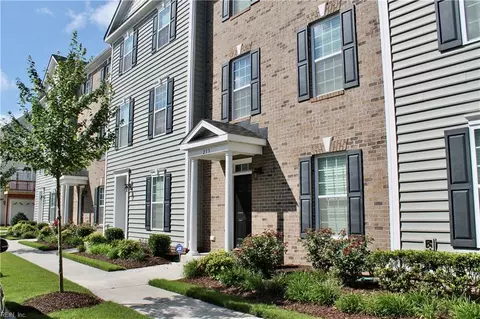 233 Verde St, Virginia Beach, VA 23462