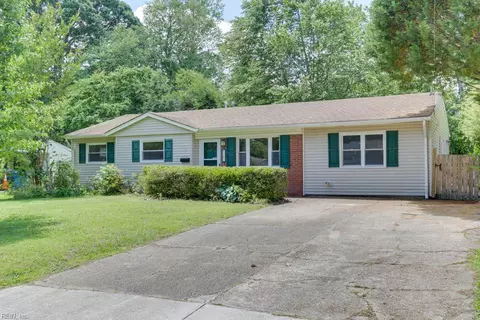 541 Mango Dr, Virginia Beach, VA 23452