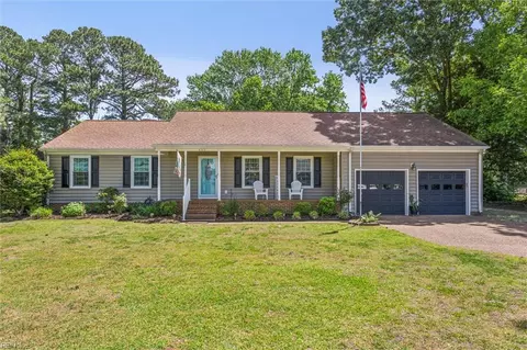 405 Crockett Rd, Seaford, VA 23696