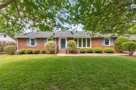 4422 Gannon Rd, Portsmouth, VA 23703