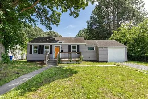 624 Highland Ct, Newport News, VA 23605