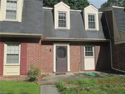 386 Deputy Ln #B, Newport News, VA 23608