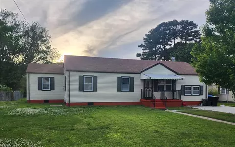 4829 Sheldon Dr, Virginia Beach, VA 23455