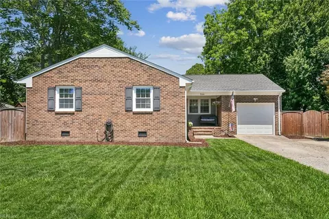 544 Colony Rd, Newport News, VA 23602