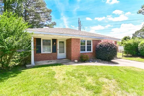 1021 Tradewinds Rd, Virginia Beach, VA 23464