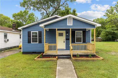 814 Garfield Ave, Suffolk, VA 23434