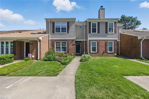 677 Hollomon Dr, Hampton, VA 23666