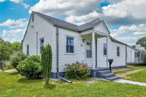 1116 Anne Ave, Chesapeake, VA 23324