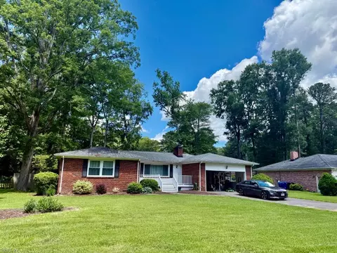 3844 Thalia Dr, Virginia Beach, VA 23452