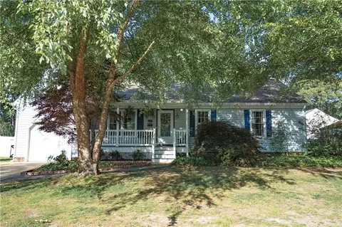 2305 Shorebird Ct, Chesapeake, VA 23323