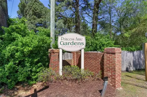 1387 Ivywood Rd, Virginia Beach, VA 23453