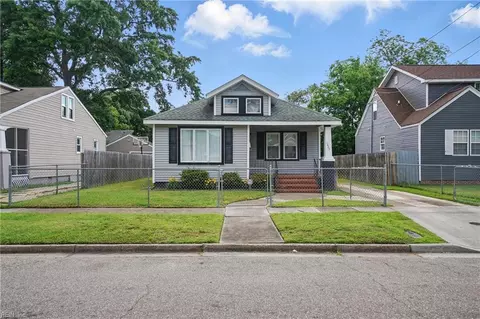 1829 Piedmont Ave, Portsmouth, VA 23704
