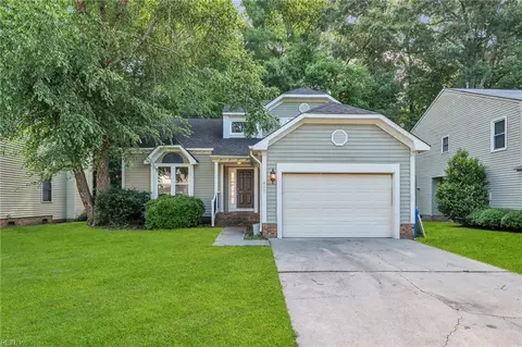 417 Broad Bend Cir, Chesapeake, VA 23320