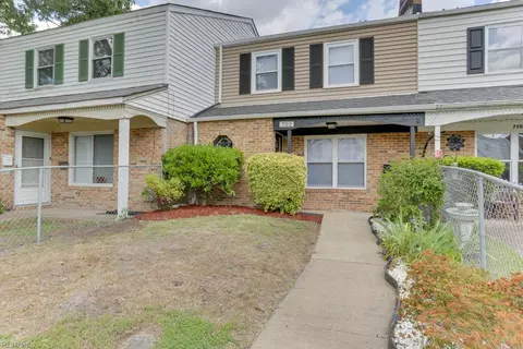 722 White Hall Ln, Virginia Beach, VA 23464