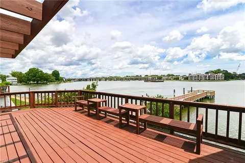 166 Mill Point Dr, Hampton, VA 23669