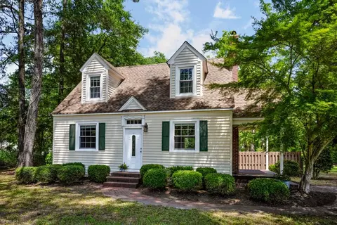 1312 Bells Mill Rd, Chesapeake, VA 23322