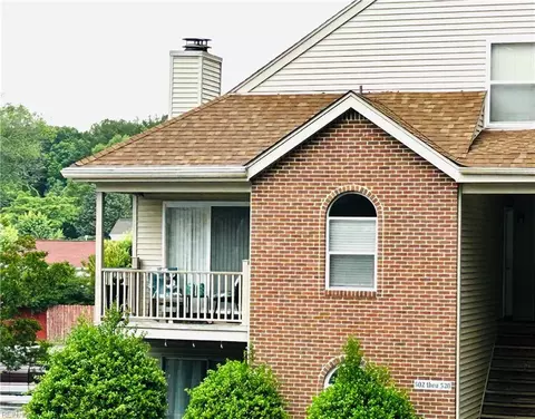 514 Mary Robert Ln #206, Newport News, VA 23608