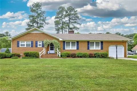 1213 Peachtree Dr, Suffolk, VA 23434