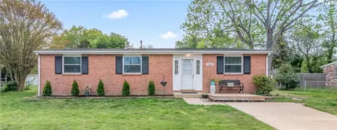 1215 Hale Dr, Hampton, VA 23663